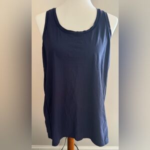 Athleta Ultimate Scoop Tank